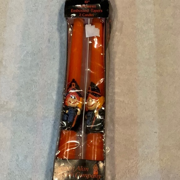 Vintage Robert Alan candle Co 10 inch Halloween witch embossed tapered Candles - Picture 1 of 6